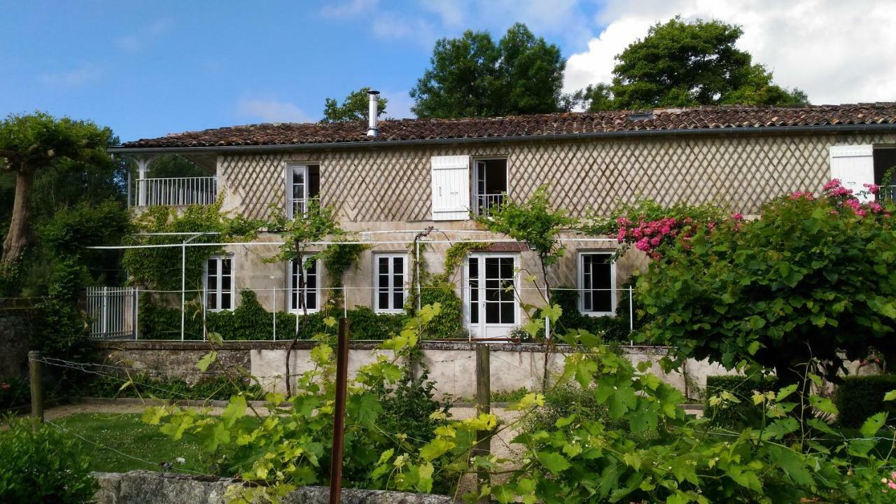 Le Gue Renard-Un Balcon Sur La Charente Villa Жарнак Екстериор снимка